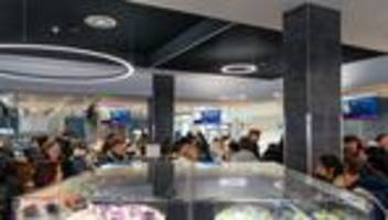 Guten Appetit!: BTU-Mensa in Cottbus nach Millionen-Sanierung wieder offen