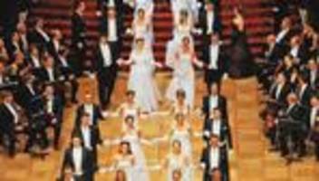 opernball: kickl baumelt am kronleuchter