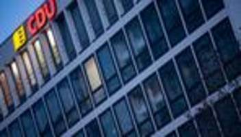 Polizeieinsatz: Parolen in CDU-Landesgeschäftsstelle in Stuttgart skandiert