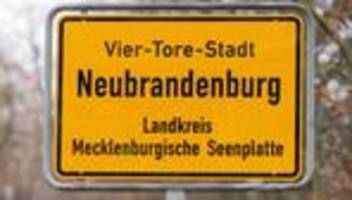 Unwetter: Busverkehr in Neubrandenburg wegen Eisglätte eingestellt