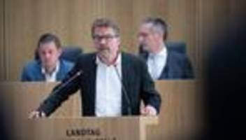 Versorgung im kalten Winter: Grüne: Bund lässt Gasspeicher leer laufen