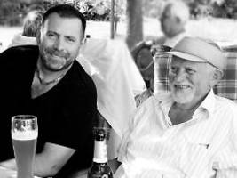 du wirst mir hart fehlen: ikke hüftgold trauert um seinen vater