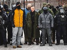 grenzschützer mit ss-kleidung: gregory bovino - das ist trumps mann fürs grobe 