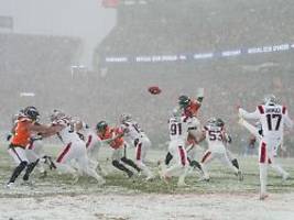 im super bowl gegen seattle: patriots gewinnen dramatische schneeschlacht in denver