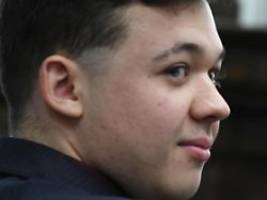 Mit Schusswaffen zum Protest: Die Fälle Pretti und Rittenhouse: Die Doppelmoral des Kash Patel