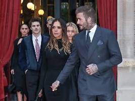 Mit drei Kindern in Paris: Demonstrativer Beckham-Auftritt inmitten schwerer Familienkrise