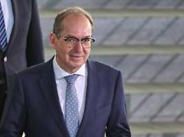 Nach Anschlag auf Berliner Stromnetz: Dobrindt will mehr Befugnisse für Verfassungsschutz