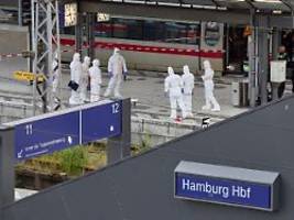 wahllose stiche am hauptbahnhof: messerangreiferin von hamburg muss in psychiatrie