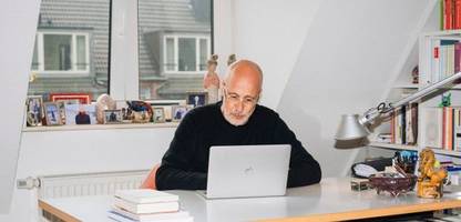 einsamkeit: warum kino, oper und ausstellungen gegen das alleinsein helfen können