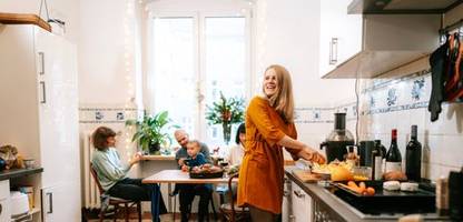 Gen Z und Millennials: Warum bei jungen Menschen die Sehnsucht nach gestern groß ist