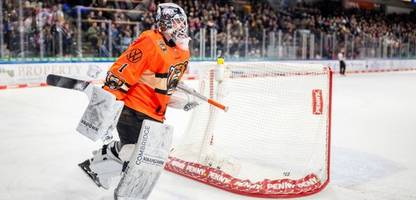 Eishockey: Dustin Strahlmeier gelingt erstes direktes Torwarttor der DEL