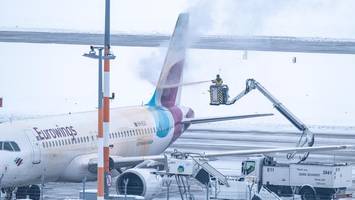 flughafen hamburg: am montag fallen wegen des schnees mehrere flüge aus