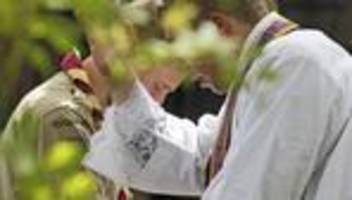 verband christlicher pfadfinder*innen: studie belegt hunderte missbrauchsfälle bei christlichen pfadfindern