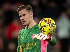 sein trainer kann's kaum fassen: ter stegen meldet sich mit unglaublicher parade zurück