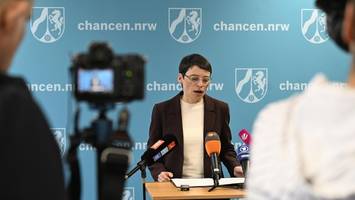 NRW-Flüchtlingsministerin Paul tritt zurück – es muss „Ruhe zurückkehren“