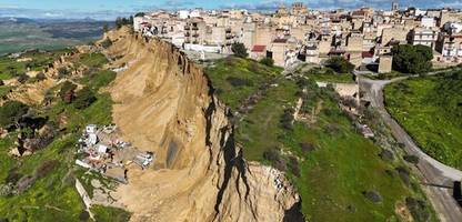 sizilien: 1500 menschen wegen erdrutschs evakuiert