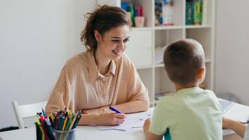Lernentwicklungsgespräche stehen an: So holen Hamburgs Eltern am meisten raus