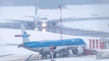 mit dem flieger in den skiurlaub? diese ziele bieten die airlines ab hamburg an