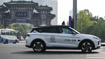 robotaxis in hamburg: schon in diesem jahr sollen sie unterwegs sein