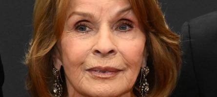 Senta Berger brilliert in neuem Film als Großmutter mit Klasse und Glamour