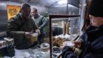 Krieg in der Ukraine: Selenskyj kritisiert nach Blackout Kiews Stadtverwaltung