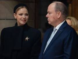 Gutartige Erkrankung: Fürst Albert zeigt sich mit Narbe im Gesicht