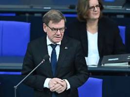 Keine Aussicht auf Abkürzungen: Wadephul wirbt für faire EU-Chance der Ukraine 