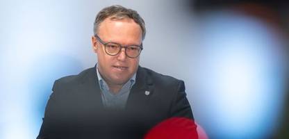 Thüringen: Ministerpräsident Mario Voigt klagt gegen TU Chemnitz wegen Aberkennung von Doktortitel