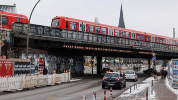 s-bahn und fernzüge betroffen: dammtorlinie wird über wochen gesperrt
