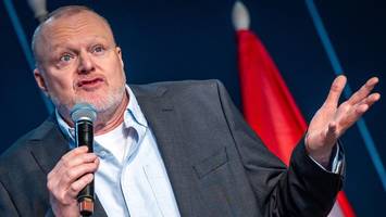 Kleinkrieg bei RTL? Raab attackiert Dschungelcamp-Moderatorin Zietlow