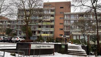 nach tödlichem feuer in seniorenwohnanlage: „rieche den brand immer noch“