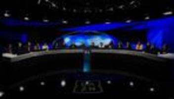 Champions League: Mein Puls! Ich guck auf meine Uhr! Mein Puls ist bei 160!