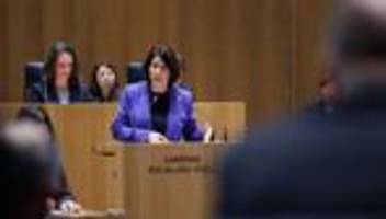 Fachkräftemangel: Landtag vereinfacht Anerkennung ausländischer Abschlüsse