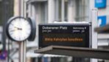 Kriminalität: Jugendlicher soll laut rechtsextreme Musik abgespielt haben