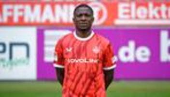 Transfer: Kaiserslautern gibt Aremu nach Aberdeen ab