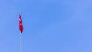 Türkei: Die Linke meldet Festnahme deutscher Delegation in der Türkei