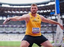 Schon 40 Euro sind zu viel: Deutsche Diskuswerfer nach dummer Wette verurteilt