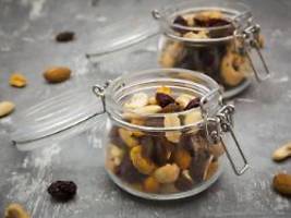 Öko-Test knabbert : Studentenfutter: Vier sind ungenügend