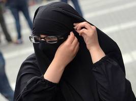 Bundesregierung: Burka-Verbot, Mindestlohn-Aufweichung: CDU geht mit strittigen Forderungen in Parteitag