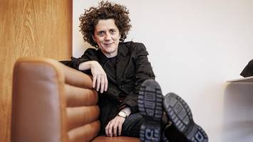 Hamburger Staatsoper bringt neue Vampir-Oper: Kunst als pieksige „Störnadel“