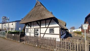 immobilien in auktion: gasthaus an der ostsee wird in hamburg versteigert