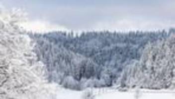 wetter im südwesten: rodelspaß trotz schneepause - wo der altschnee reicht