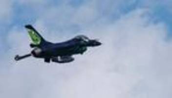 Deutschland und EU: Bundesregierung bestätigt Gespräche über europäischen Atomschirm