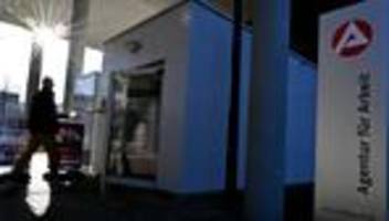 Bundesagentur für Arbeit: Arbeitslosenzahl steigt auf höchsten Stand seit ‍fast zwölf Jahren