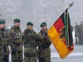 Insbesondere mit Frankreich: Bundesregierung bestätigt Gespräche über Atomschirm