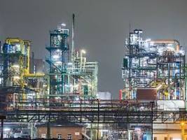 Krise ist noch nicht vorbei: Deutsche Wirtschaft legt leicht zu