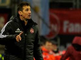 magdeburg mit latten-pech: Ärgerlicher chancenwucher: kloses nürnberg verzweifelt an sich selbst