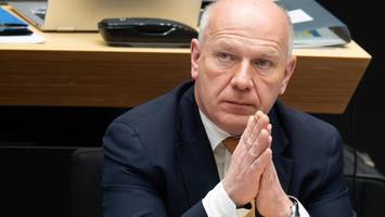 Nach Streusalz-Vorstoß: Berlins Regierender Bürgermeister erntet Spott im Netz