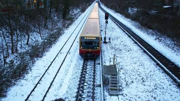 wegen des bvg-streiks in berlin: s-bahn weitet angebot leicht aus