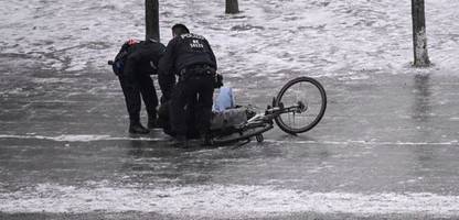 berlin: ausnahmegenehmigung für streusalz sorgt für diskussionen